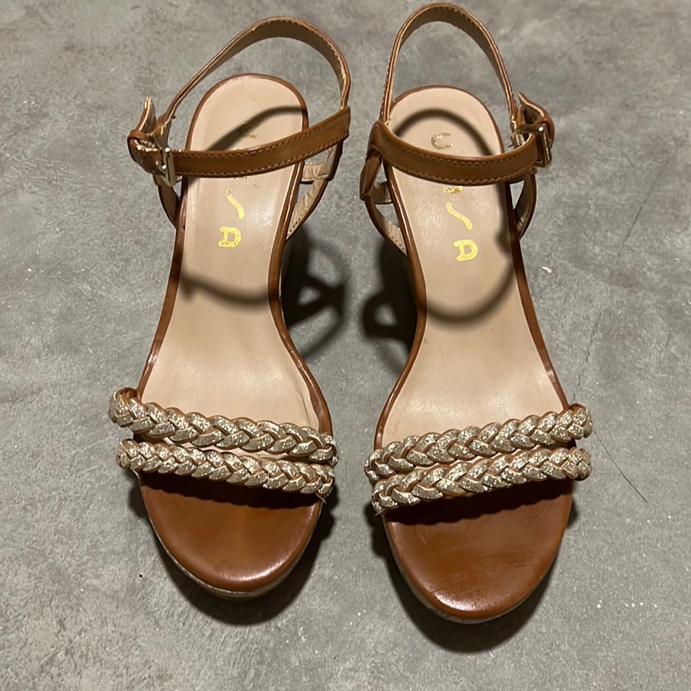 Women’s Wedged Sandals